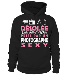 DESOLE CET HOMME EST DEJA PRIS PAR UNE PHOTOGRAPHE  SUPER SEXY T-SHIRT