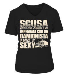 SCUSA IMPEGNATA CON UN CAMIONISTA FIGO E SEXY T-shirt