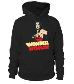 WONDER WOMAN IS BACK T-SHIRT Cartoon Fat