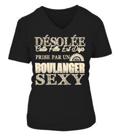 BOULANGER DESOLEE CETTE FILLE EST DEJA PRISE PAR UN BOULANGER SEXY T-shirt