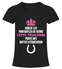 Je Porte des Bottes D'équitation- Cheval