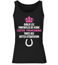 Je Porte des Bottes D'équitation- Cheval