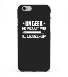 UN GEEK NE VIEILLIT PAS IL LEVEL-UP