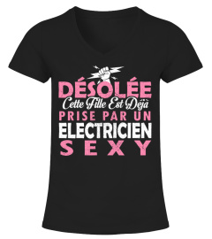 DESOLEE CETTE FILLE EST DEJA PRISE PAR UN ELECTRICIEN SEXY T-shirt